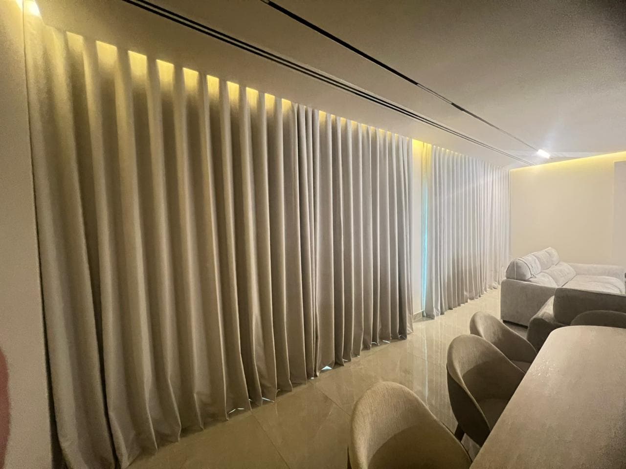 Intelligent motorized day-night blinds in a DIFC executive apartment